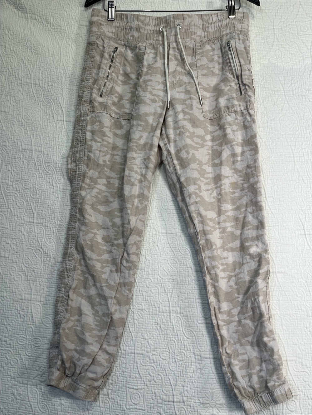Athleta Cabo Tide Linen Jogger Women Size 8 Camouflage Pants Beach Summer Casual